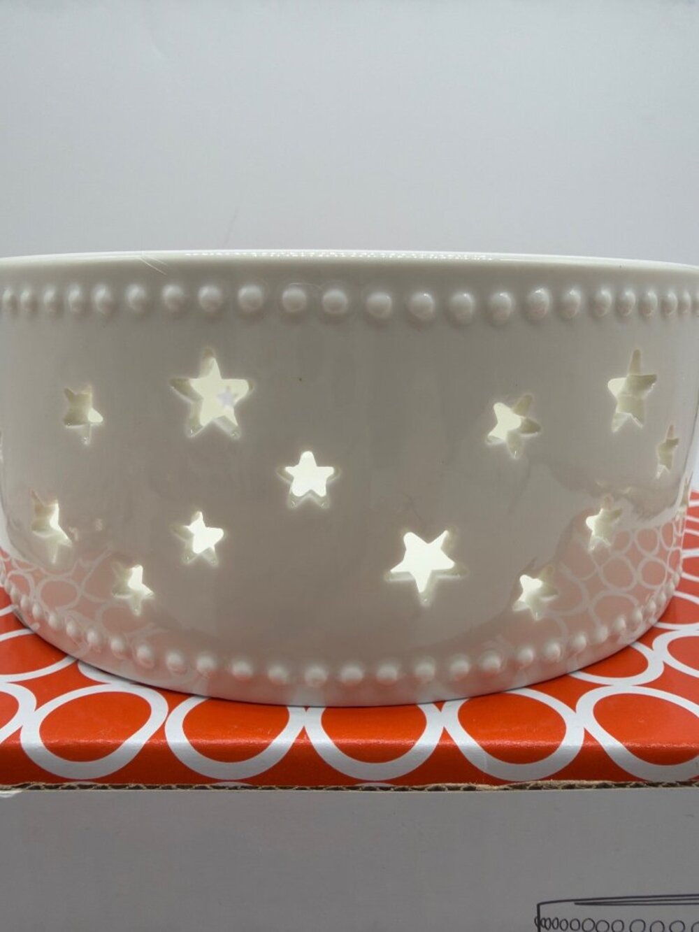Gold Canyon Ceramic Starry White Candle Holder 5.5-Inch Diameter New In Box